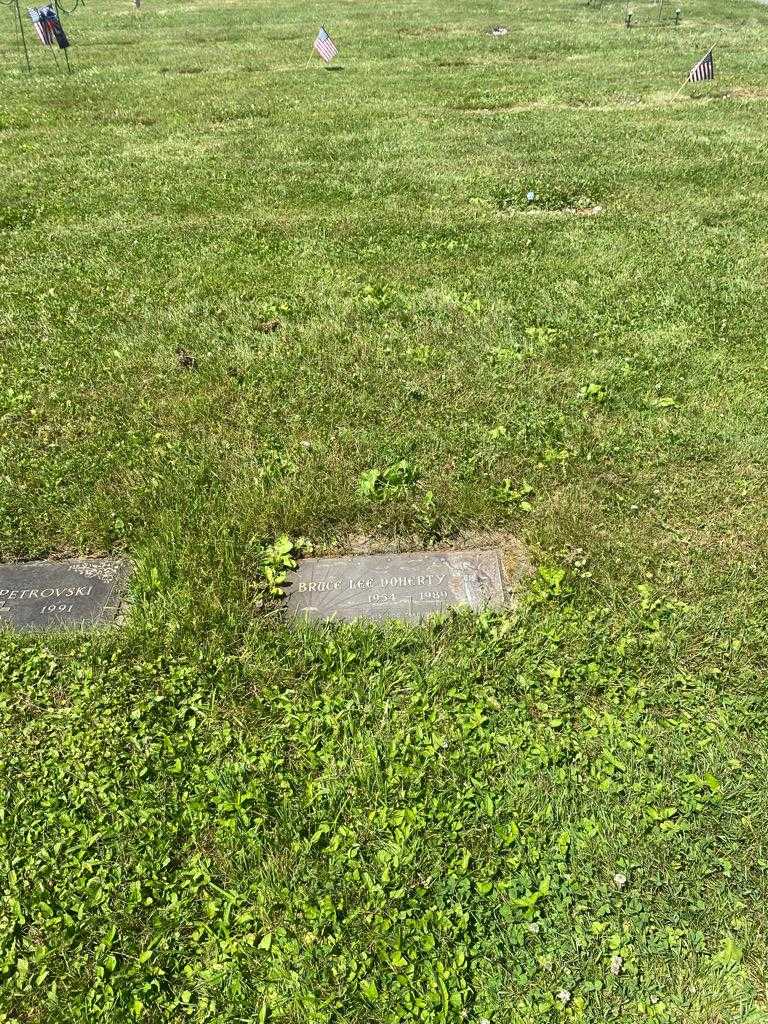 Bruce Lee Doherty's grave. Photo 2