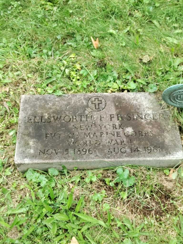 Ellsworth F. Filsinger's grave. Photo 3