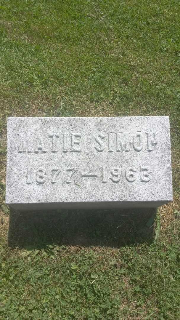 Matie Simon's grave. Photo 4