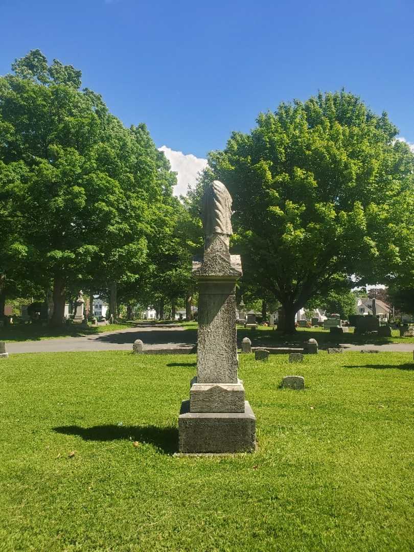 Amos L. Rainbow's grave. Photo 2