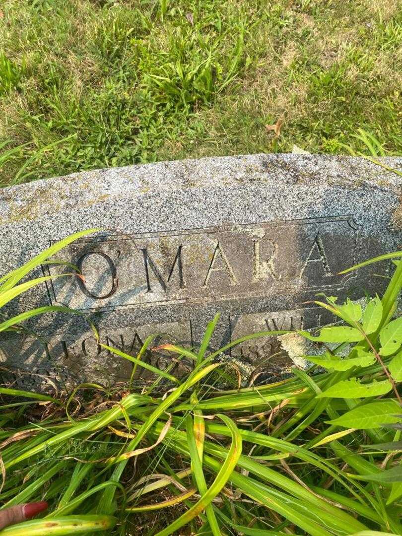 Leona O'Mara's grave. Photo 3