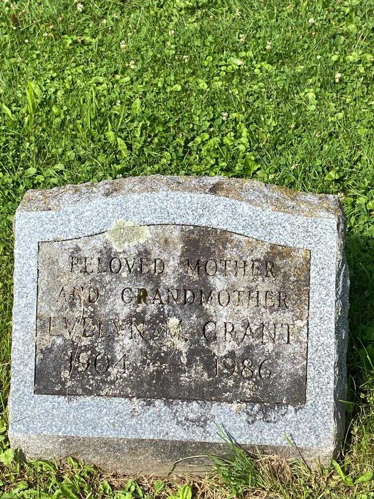 Evelyn M. Grant's grave. Photo 3