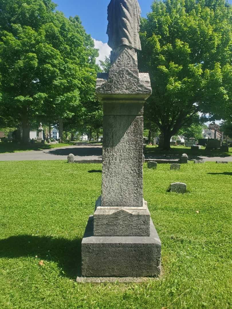 Amos L. Rainbow's grave. Photo 3