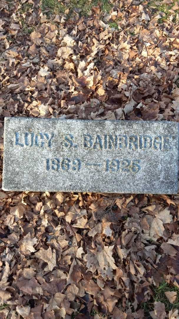 Lucy S. Bainbridge's grave. Photo 3