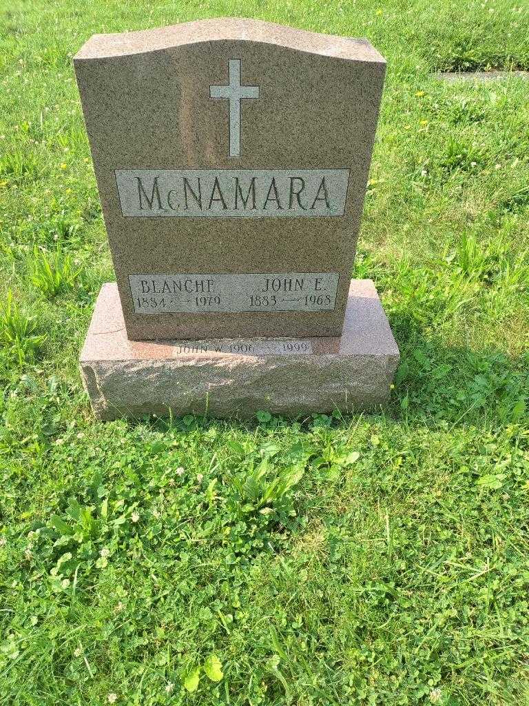 John E. McNamara's grave. Photo 1