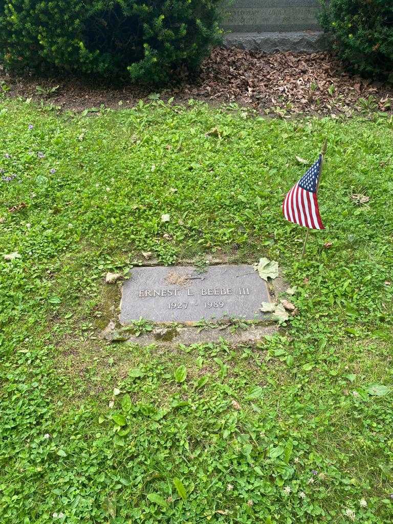 Ernest L. Beebe Third's grave. Photo 3