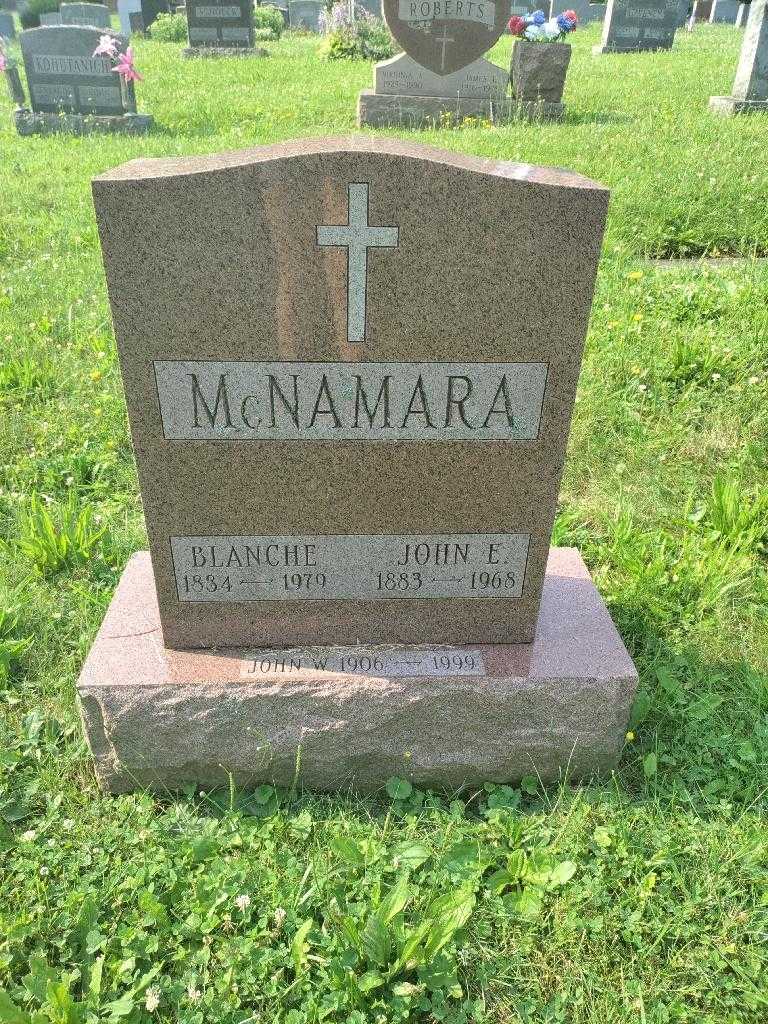 John E. McNamara's grave. Photo 2