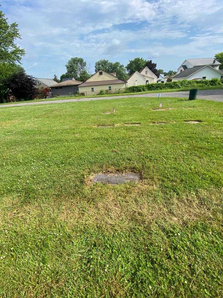 Frederick K. Pflug's grave. Photo 1