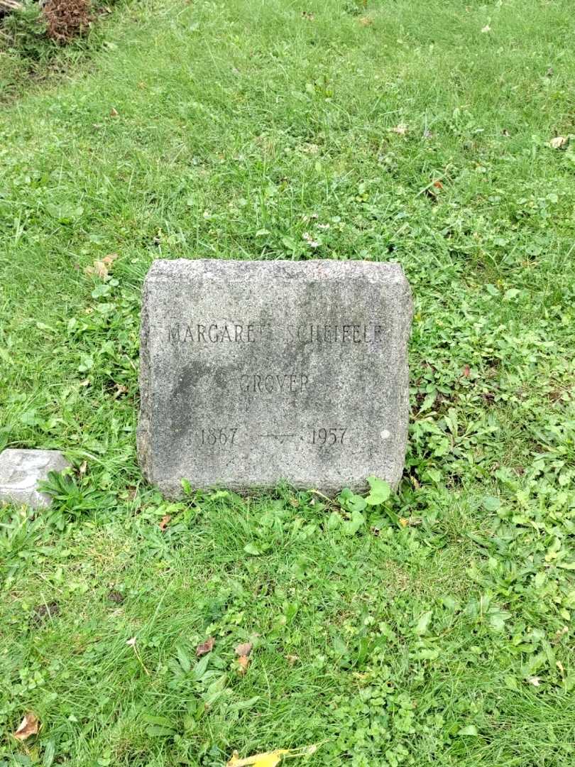 Margaret Scheifele Grover's grave. Photo 2