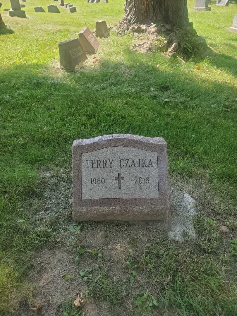Teresa J. "Terry" Czajka's grave. Photo 2