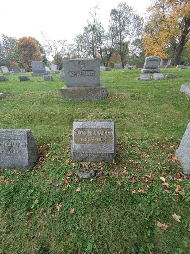 Doctor Edward Bulger Chapman's grave. Photo 3