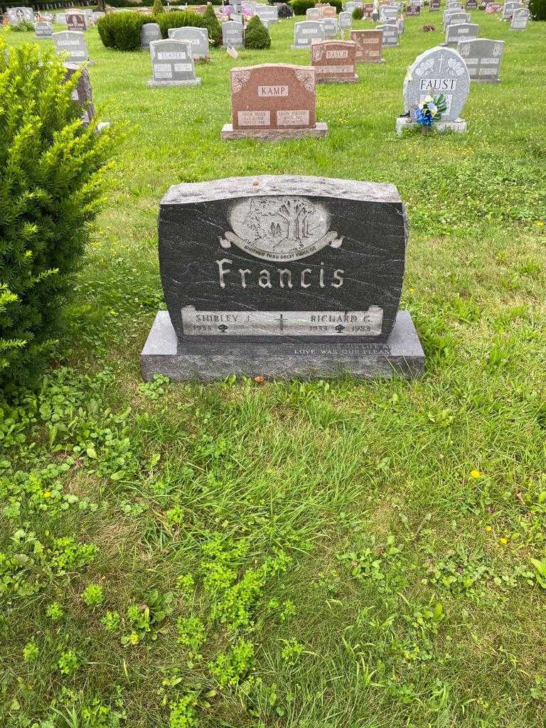 Shirley J. Francis's grave. Photo 2