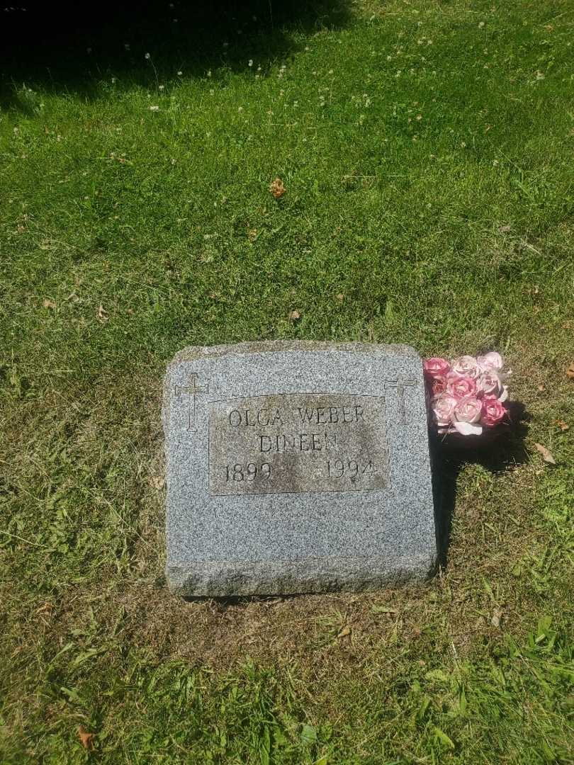 Olga Pauline Weber Dineen's grave. Photo 2