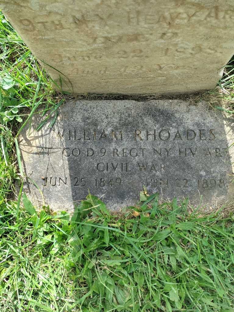 William Rhoades's grave. Photo 4