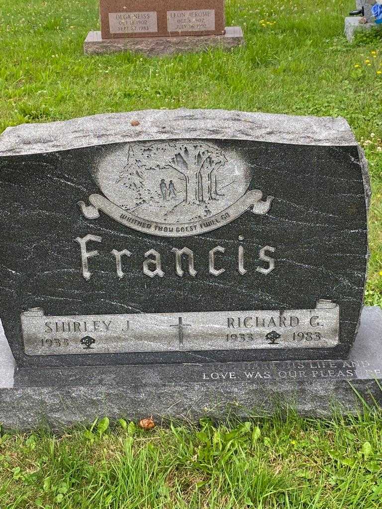 Shirley J. Francis's grave. Photo 3