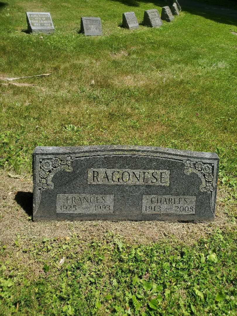 Charles Ragonese's grave. Photo 3