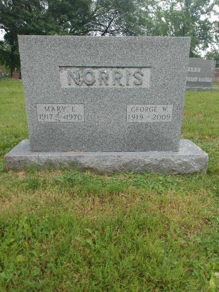 George W. Norris's grave. Photo 2