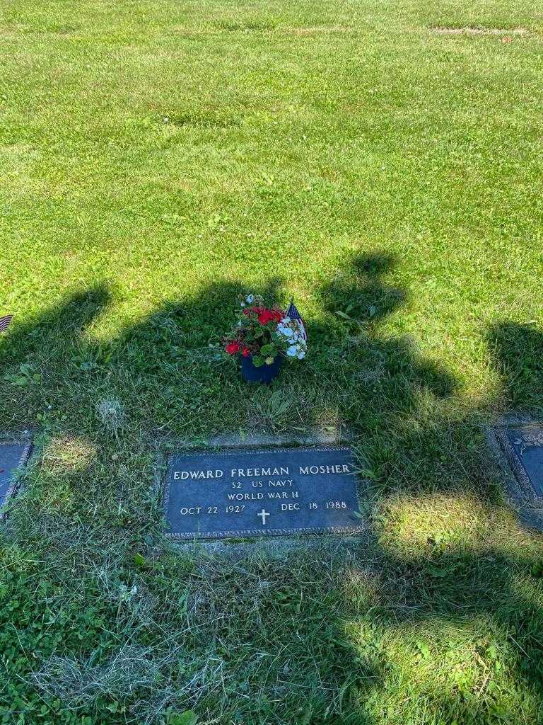 Edward Freeman Mosher's grave. Photo 2