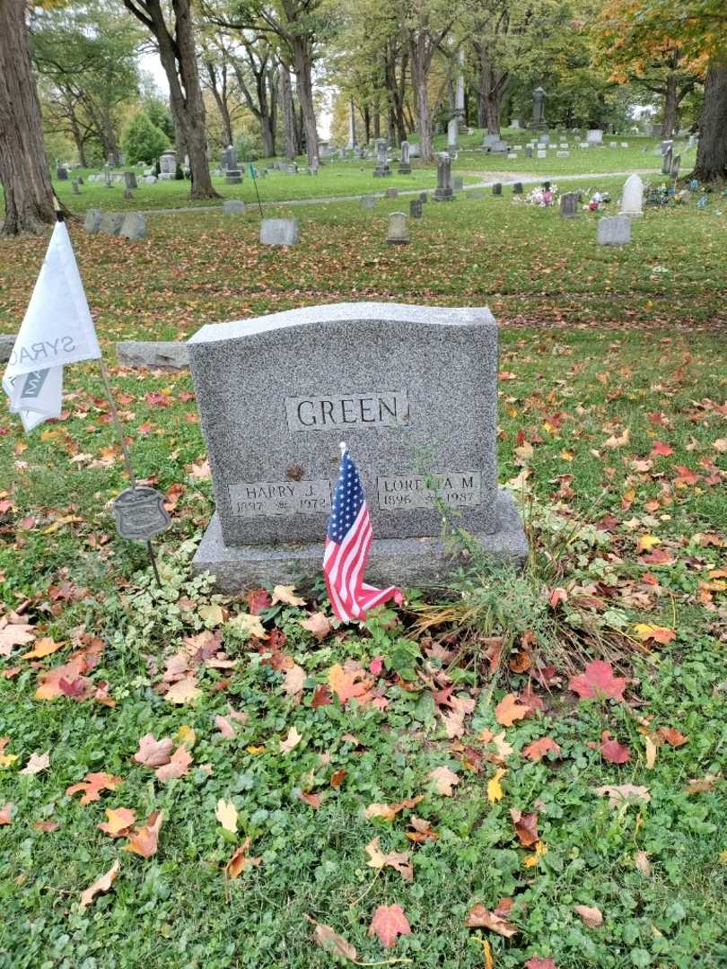Loretta M. Green's grave. Photo 2