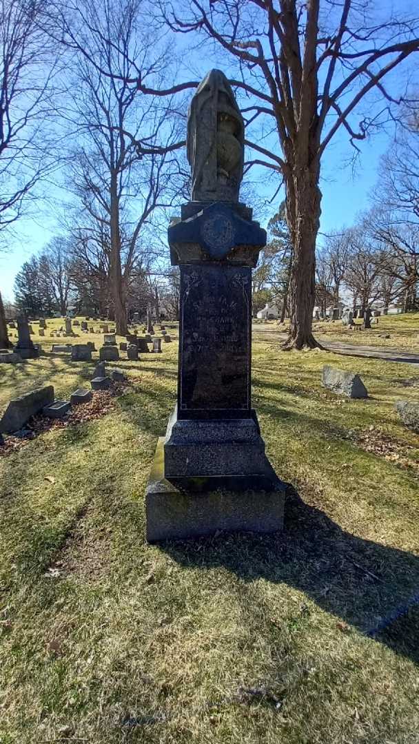 Saloma M. Frank's grave. Photo 1