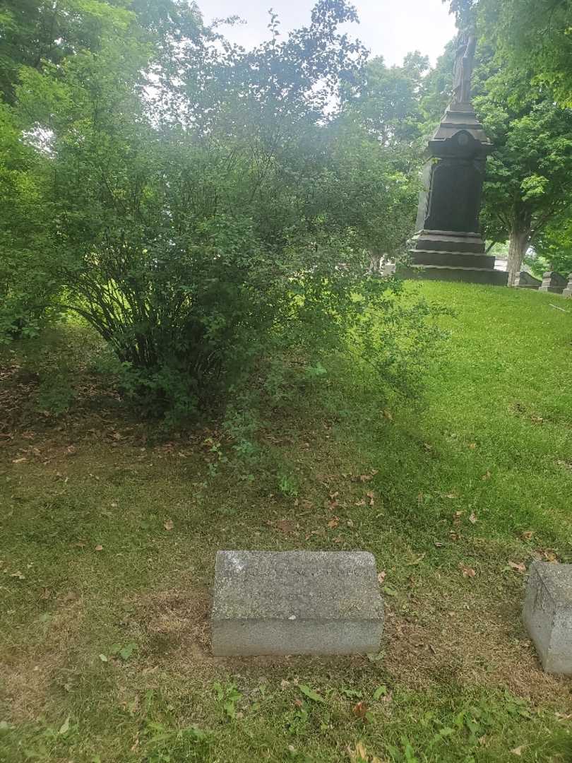 Conrad C. Schoeneck's grave. Photo 1