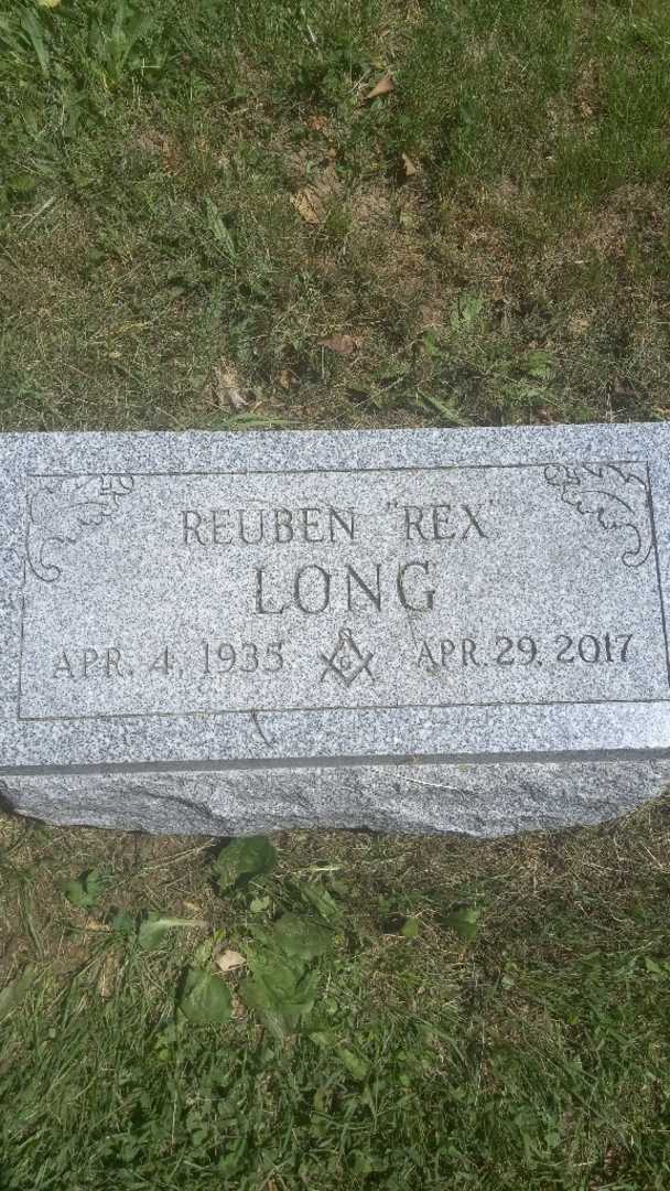 Reuben "Rex" Long's grave. Photo 4