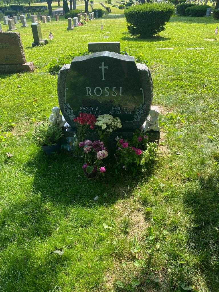 Nancy R. Rossi's grave. Photo 2