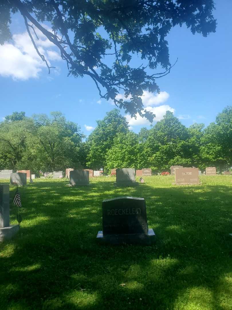 Katherine V. Roeckelein's grave. Photo 1