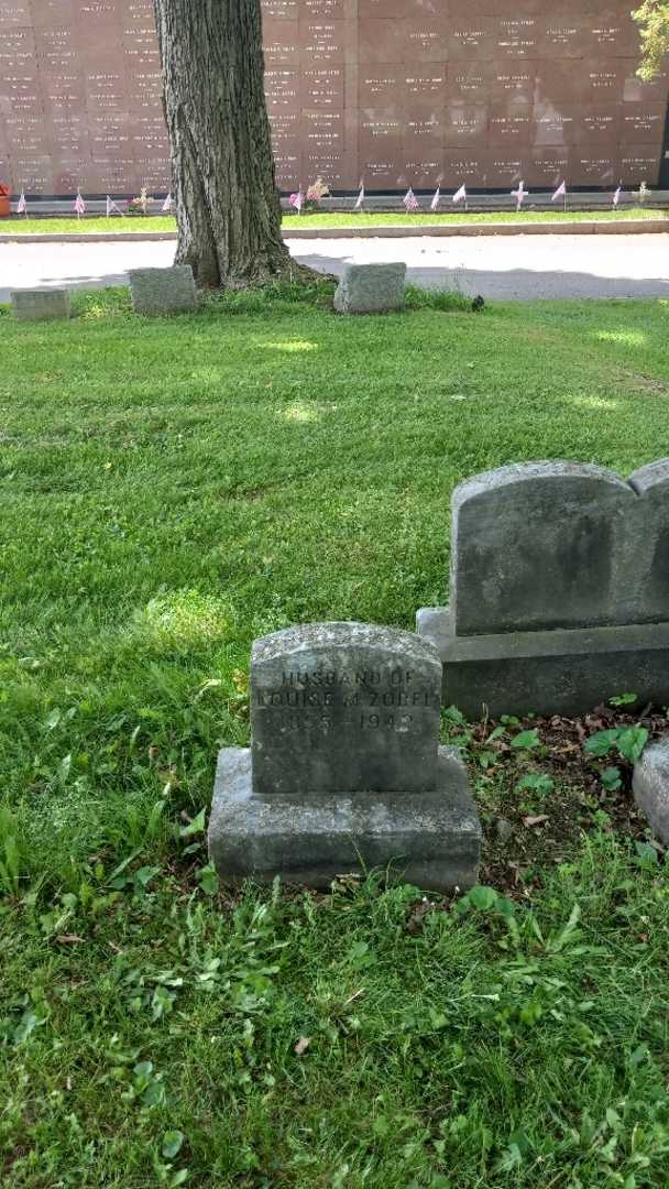 Robert P. Zobel's grave. Photo 2