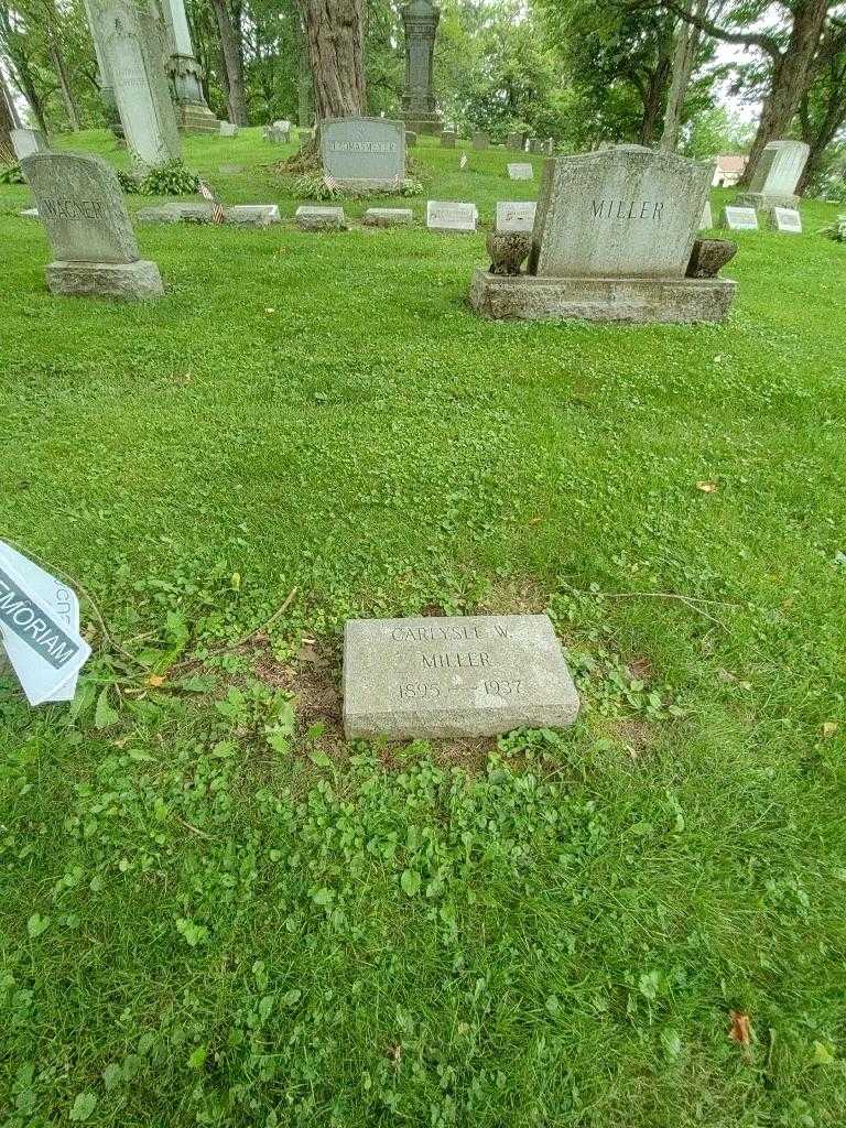 Carlysle W. Miller's grave. Photo 1