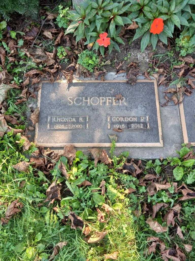 Rhonda R. Schopfer's grave. Photo 1