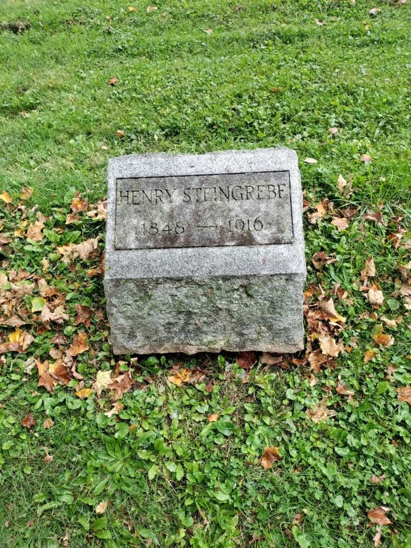 Henry E. Steingrebe's grave. Photo 2