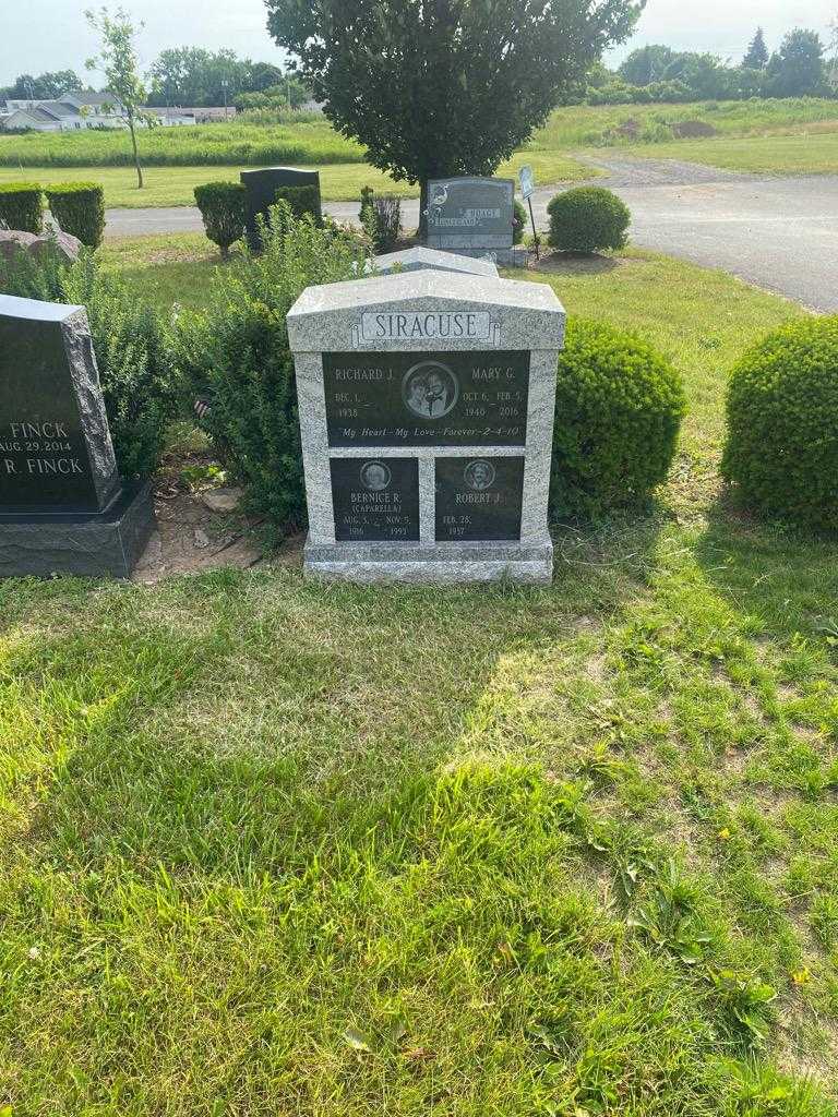 Bernice R. Siracuse Caparella's grave. Photo 2