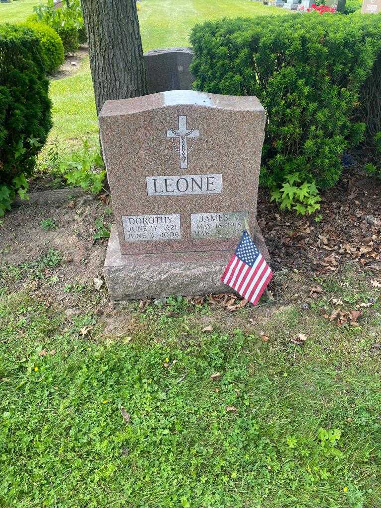 James V. Leone's grave. Photo 2