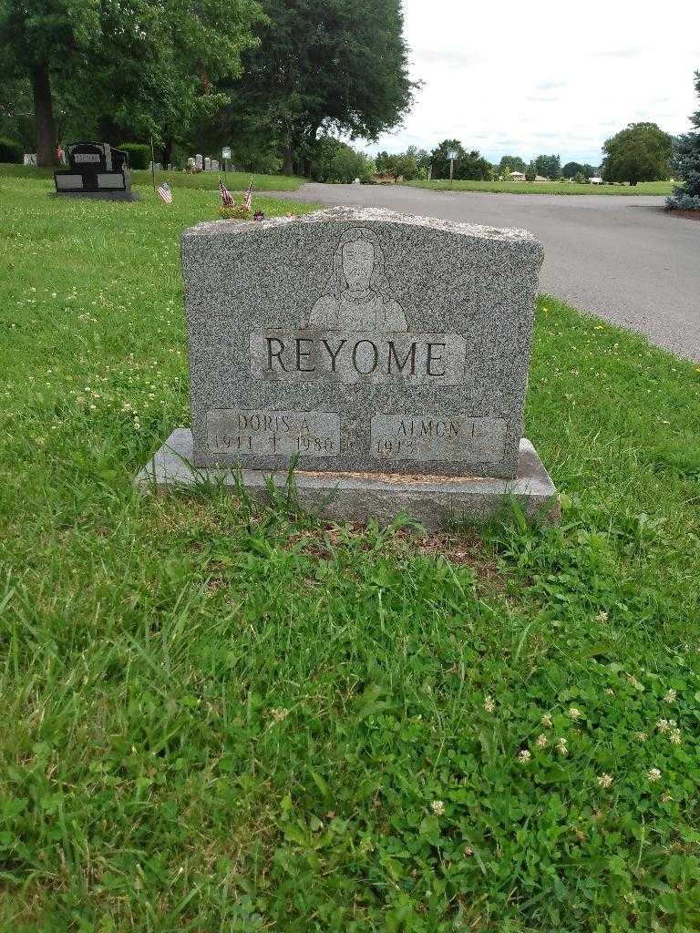 Almon L. Reyome's grave. Photo 1