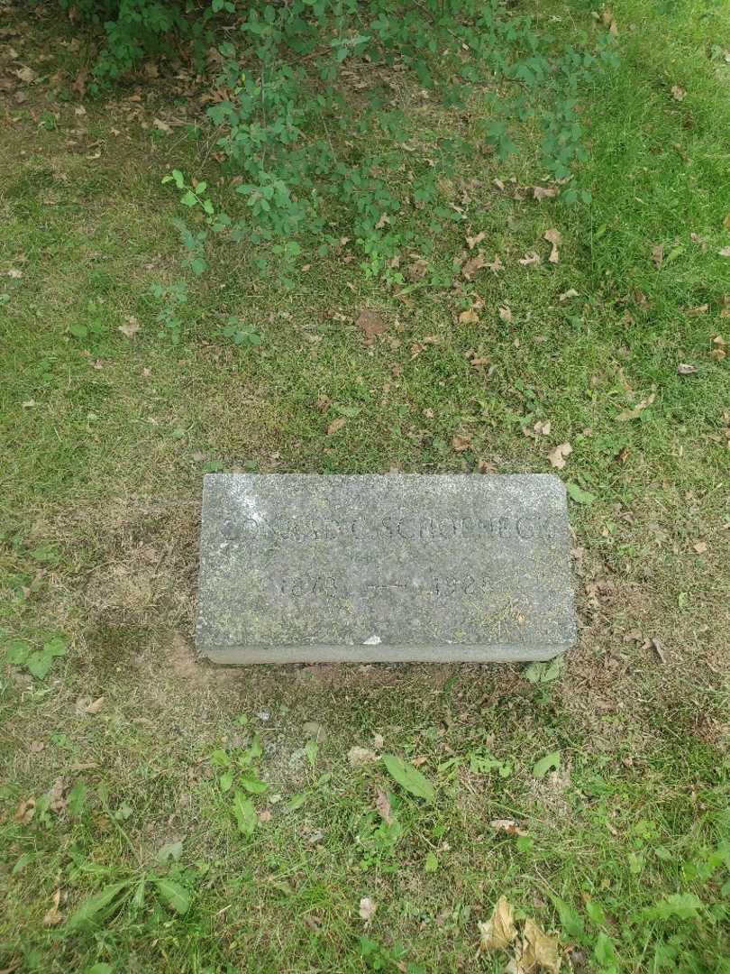Conrad C. Schoeneck's grave. Photo 2