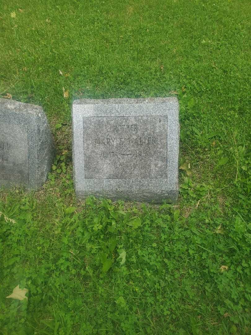 Mary E. Walter's grave. Photo 5