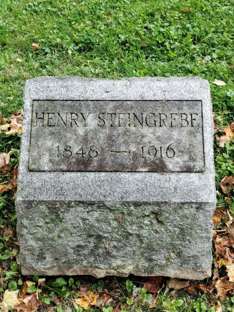 Henry E. Steingrebe's grave. Photo 3