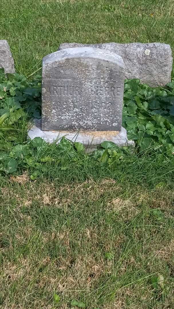 Arthur Bierre's grave. Photo 3