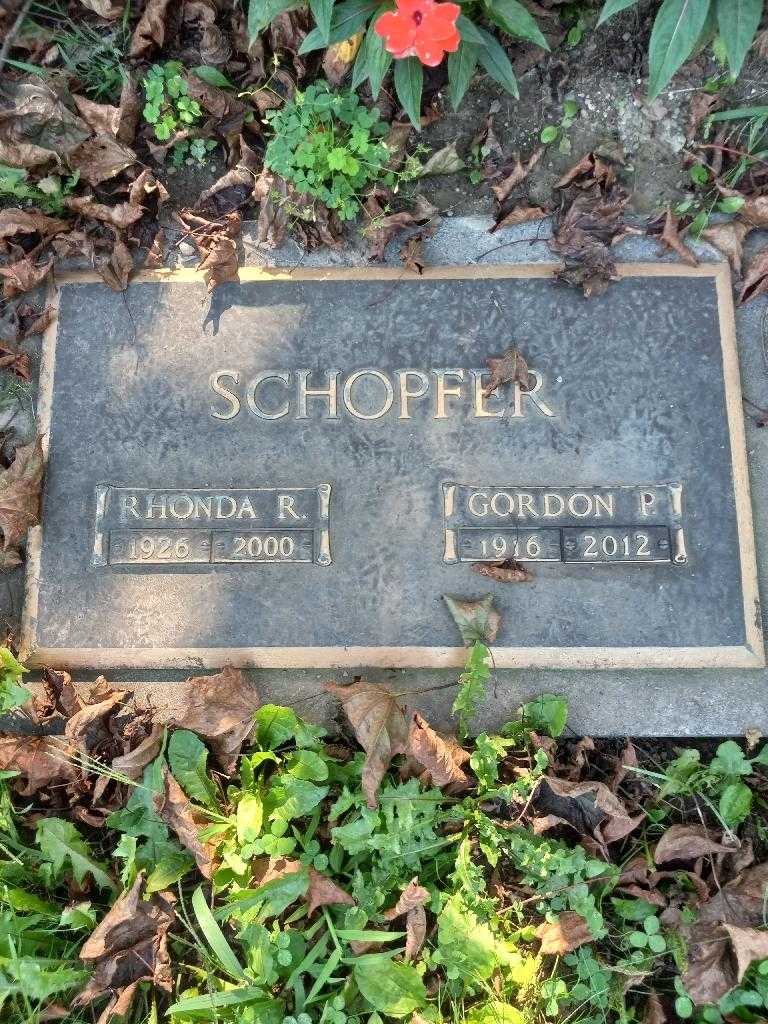 Gordon P. Schopfer's grave. Photo 2