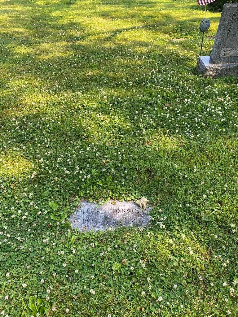William E. Lockwood's grave. Photo 2