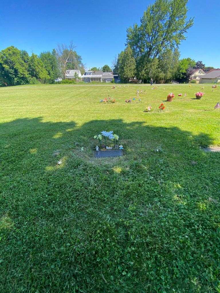 Phillip B. Martin's grave. Photo 1