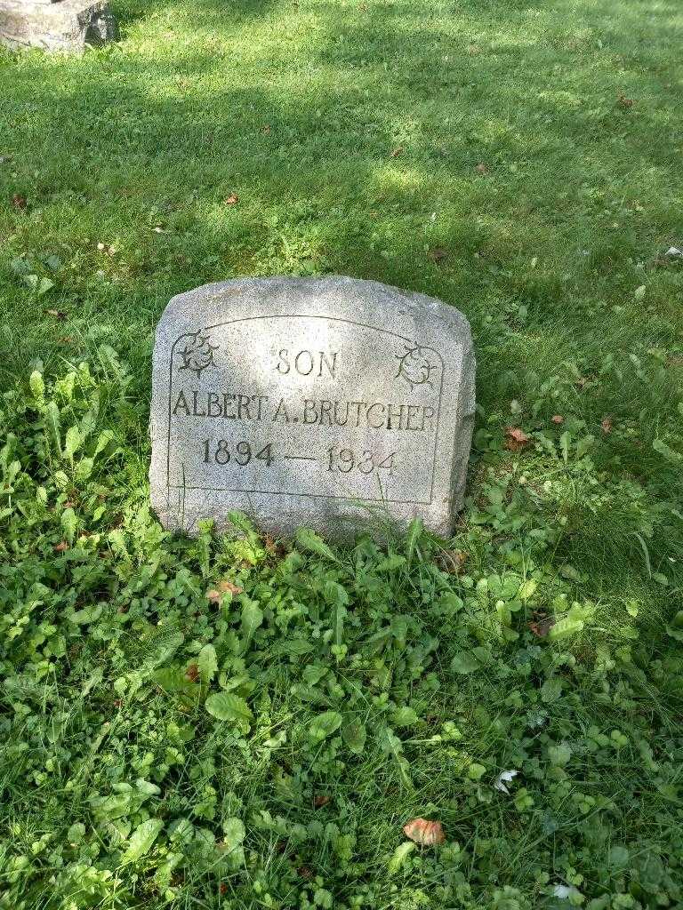 Albert A. Brutcher's grave. Photo 2