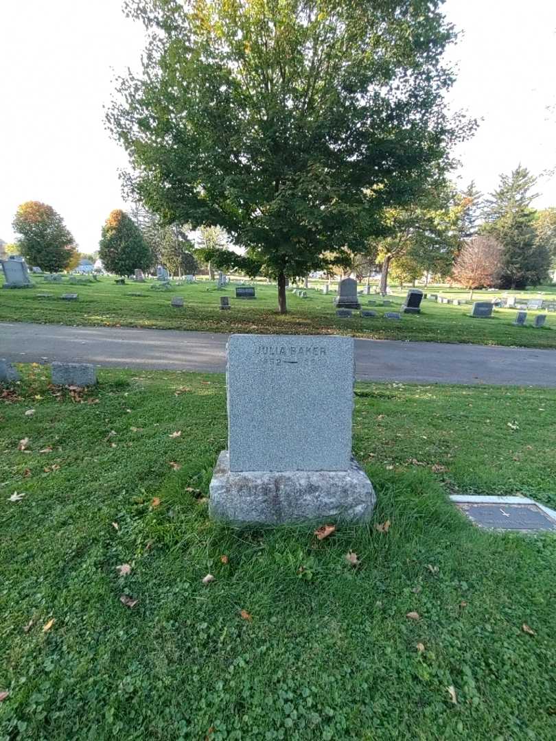 Julia E. Baker's grave. Photo 1