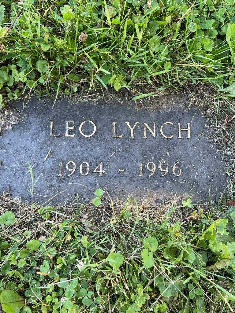 Leo Lynch's grave. Photo 1