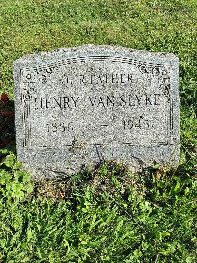 Henry Van Slyke's grave. Photo 3