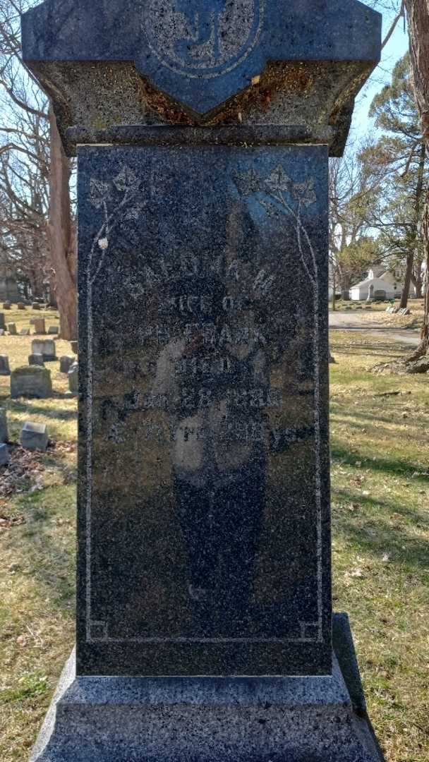 Saloma M. Frank's grave. Photo 3