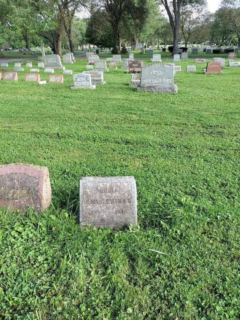 Dena G. Paddock's grave. Photo 1