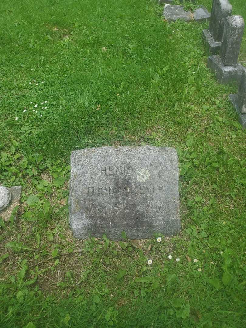Henry J. Thomasmeyer's grave. Photo 3