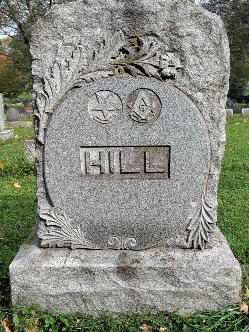 George E. Hill's grave. Photo 4